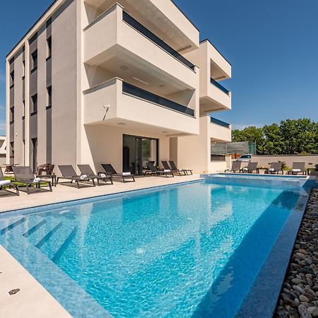 Apartments Menalo Elegance 자톤 외부 사진