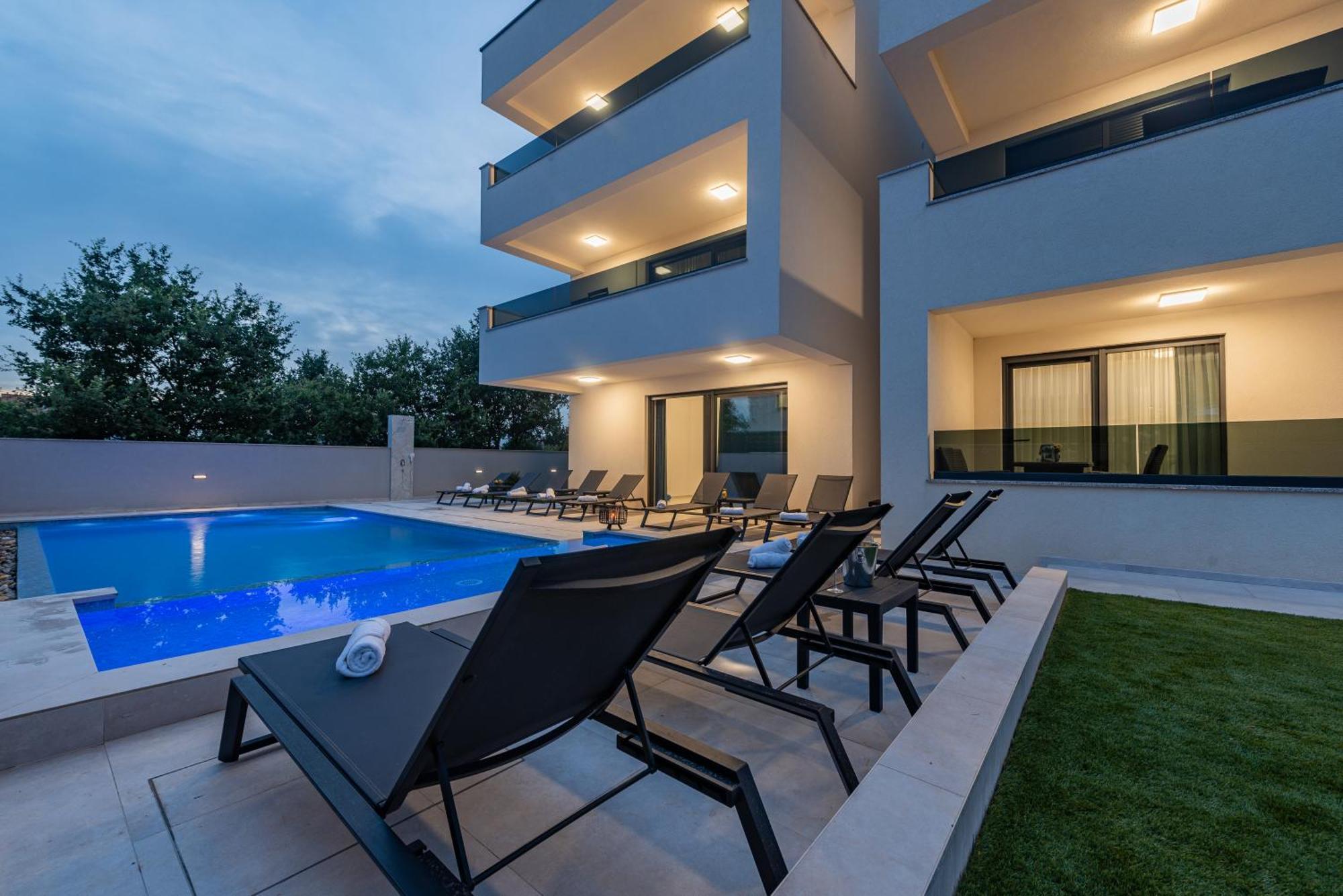 Apartments Menalo Elegance 자톤 외부 사진