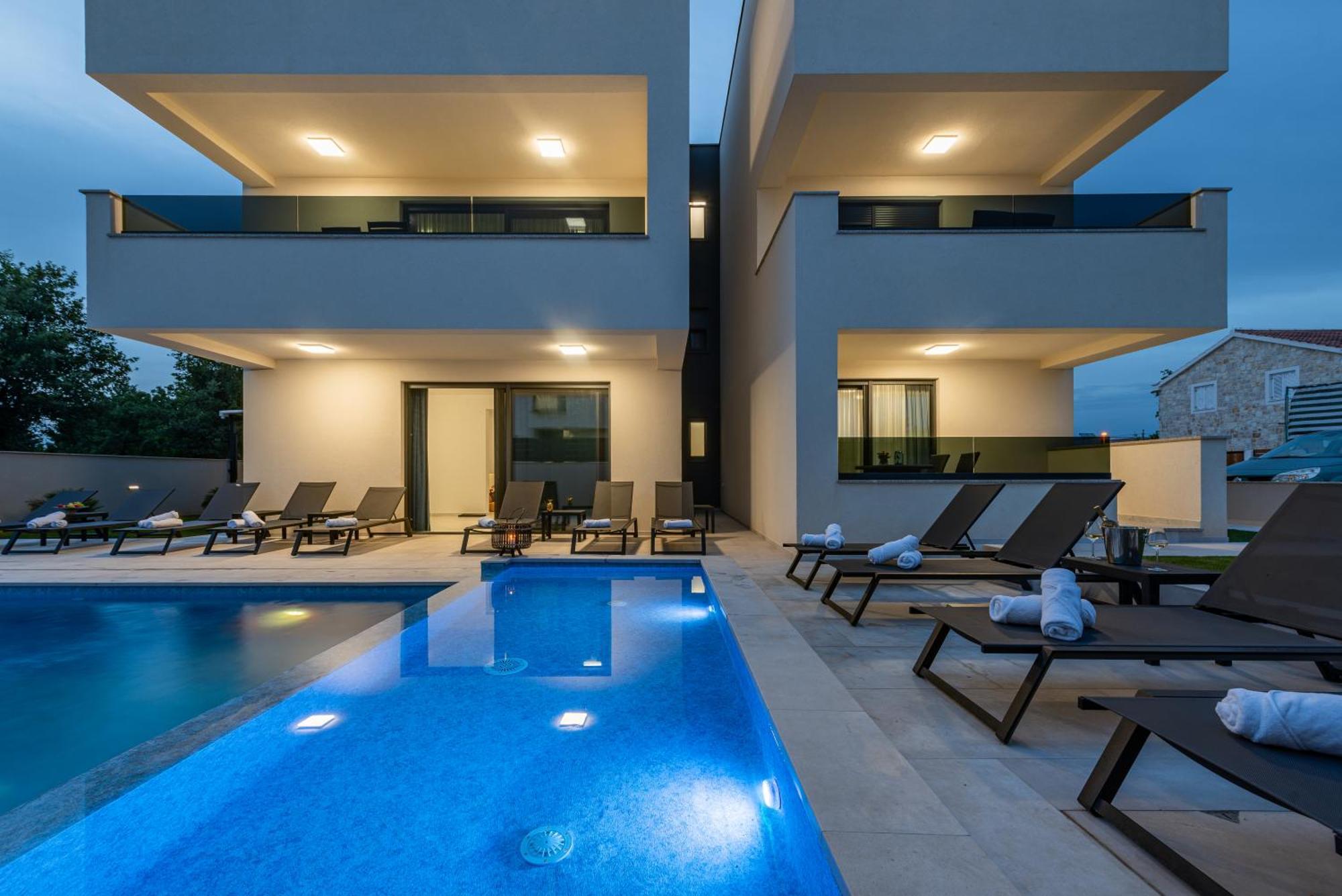 Apartments Menalo Elegance 자톤 외부 사진