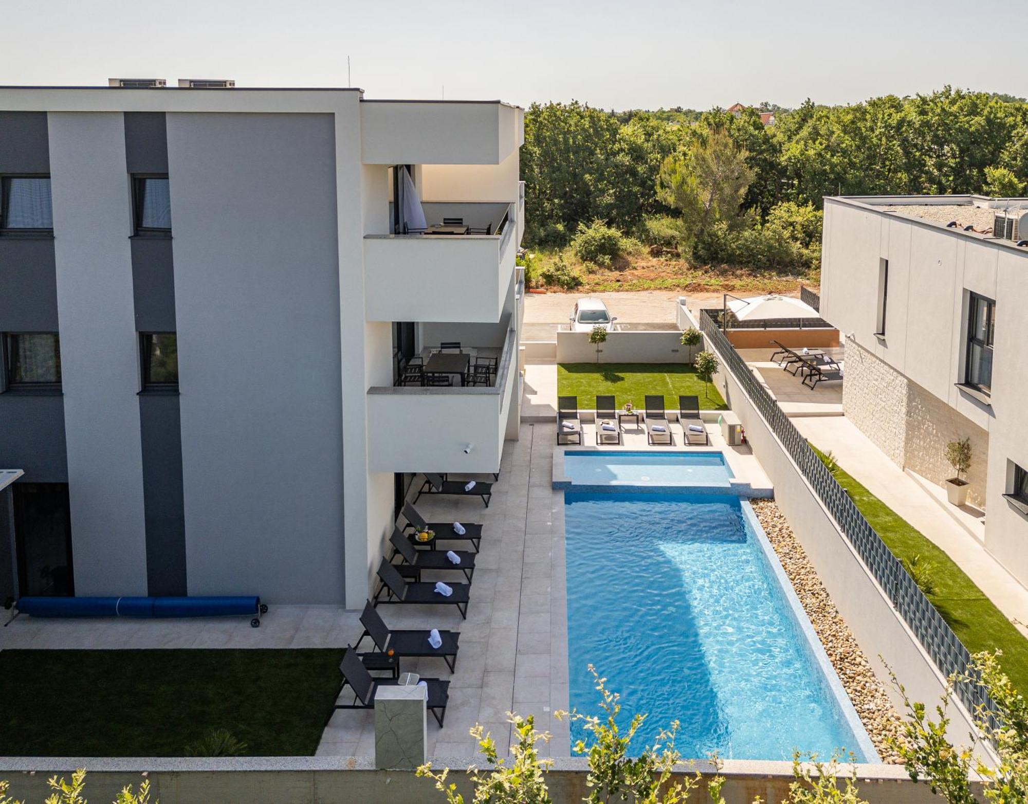 Apartments Menalo Elegance 자톤 외부 사진