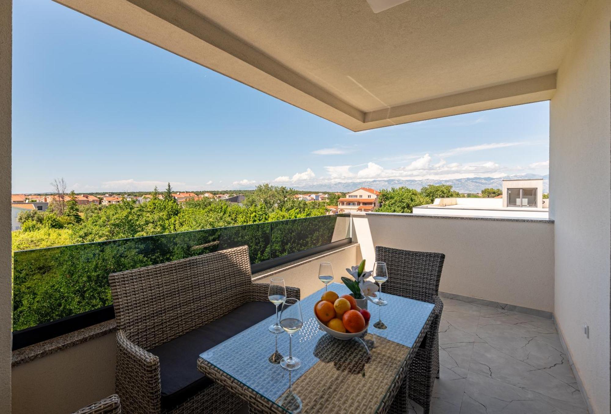 Apartments Menalo Elegance 자톤 외부 사진