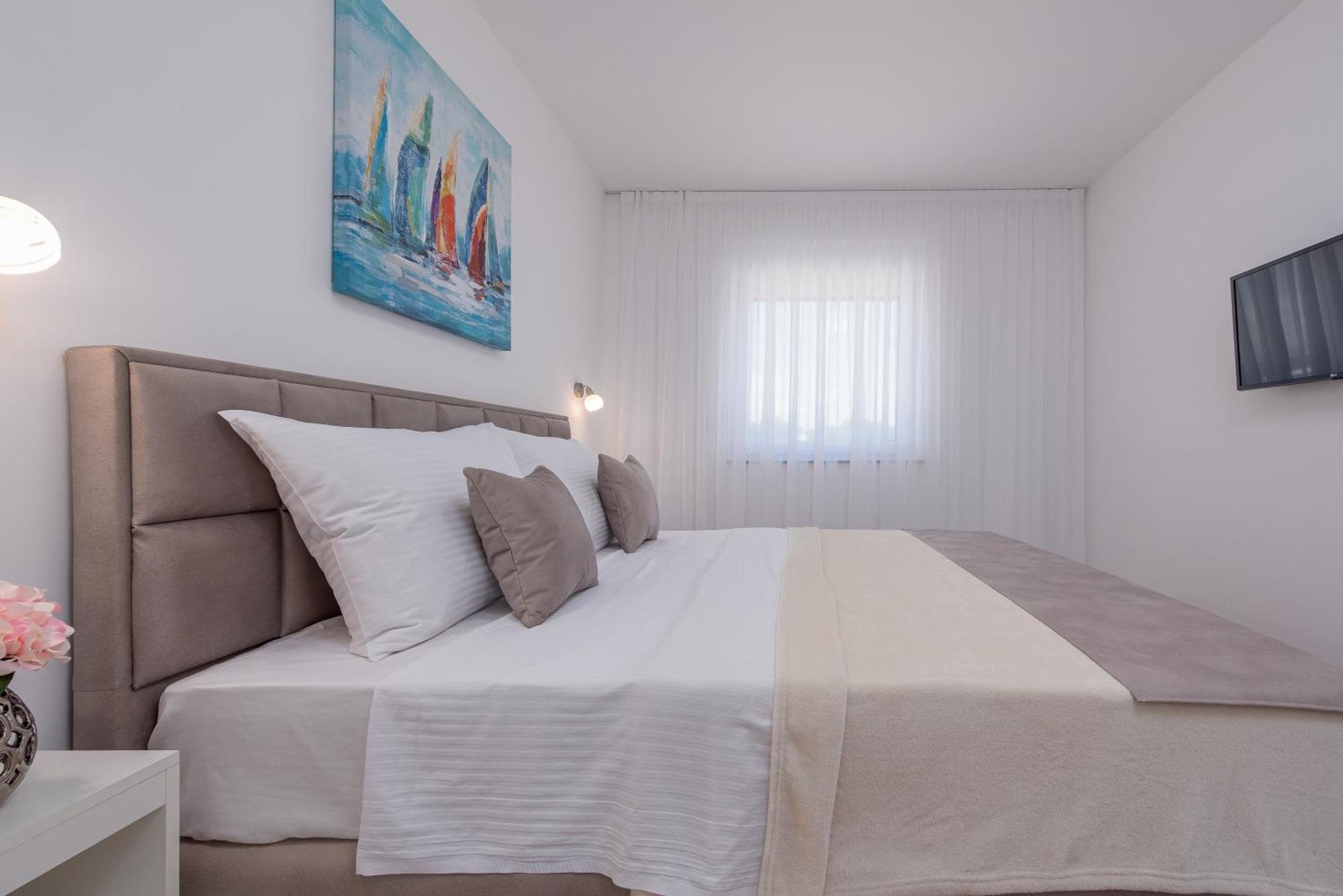Apartments Menalo Elegance 자톤 외부 사진