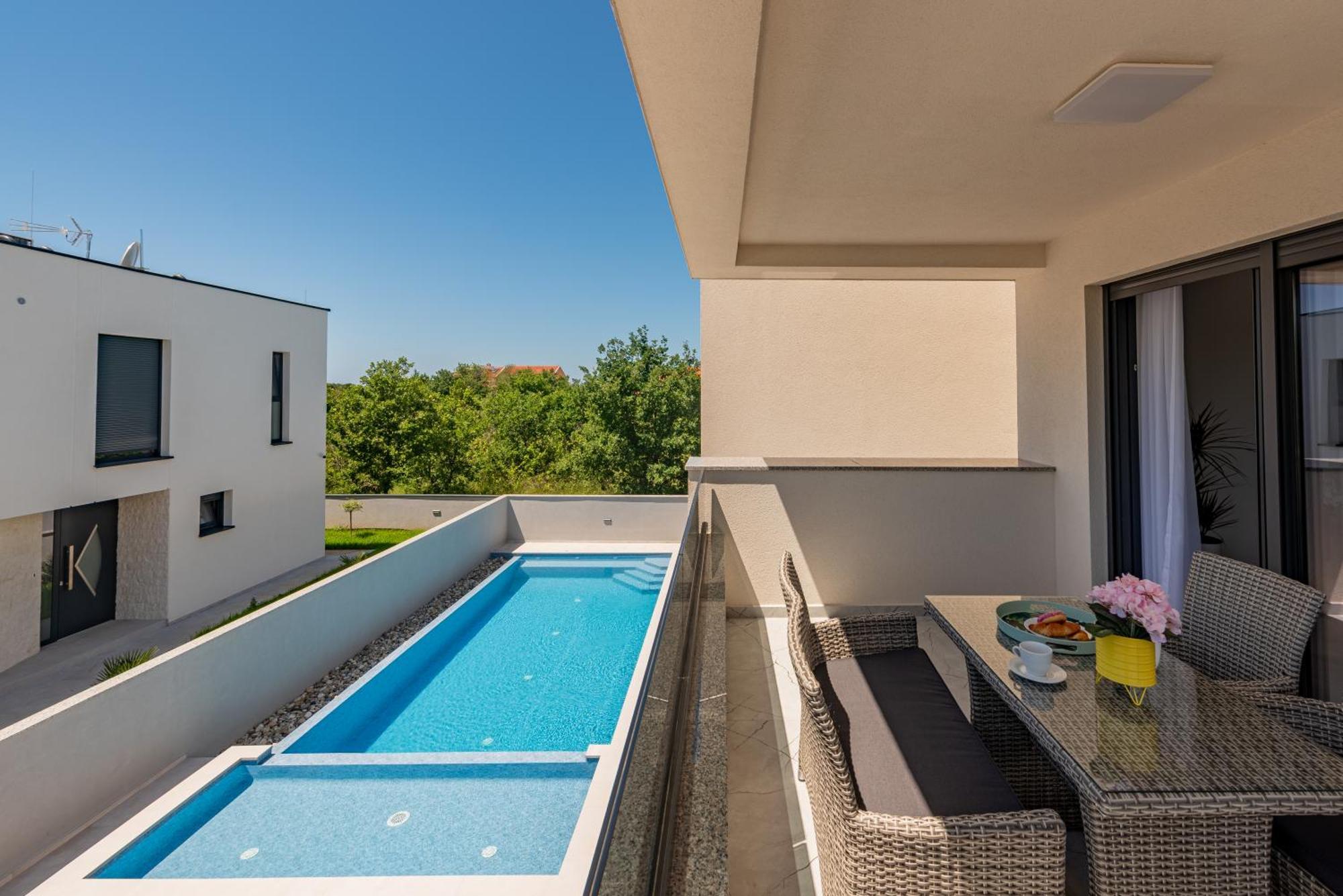 Apartments Menalo Elegance 자톤 외부 사진