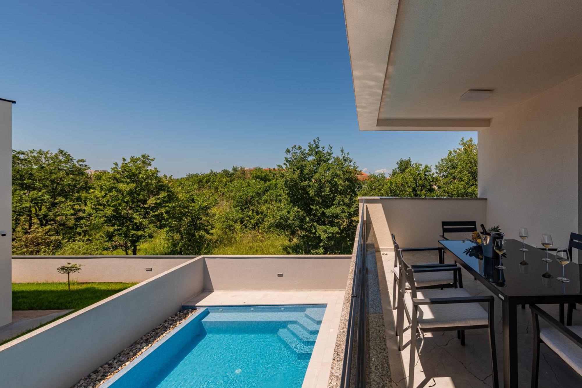 Apartments Menalo Elegance 자톤 외부 사진